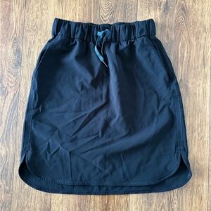 Lululemon skirt size 4